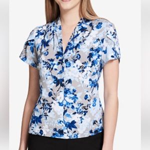 Calvin Klein top EUC!!